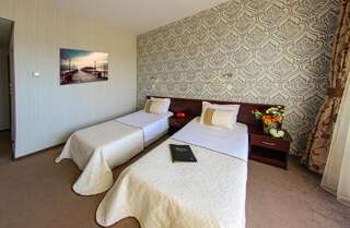 Курортные отели Hotel Spa Terma Ягода Двухместный номер с 2 отдельными кроватями и собственной ванной комнатой-2